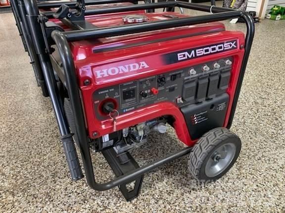 Honda EM5000SX 拖车式灯塔