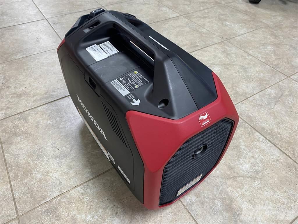 Honda EU3200I 拖车式灯塔