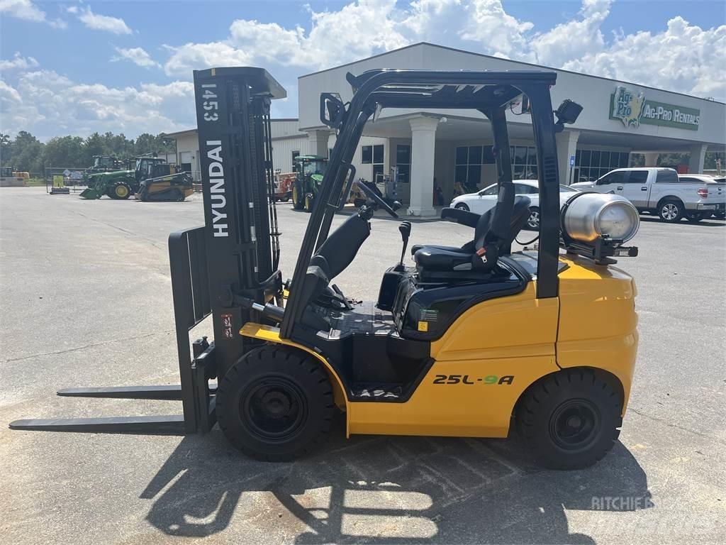 Hyundai 25L-9A 其他叉车