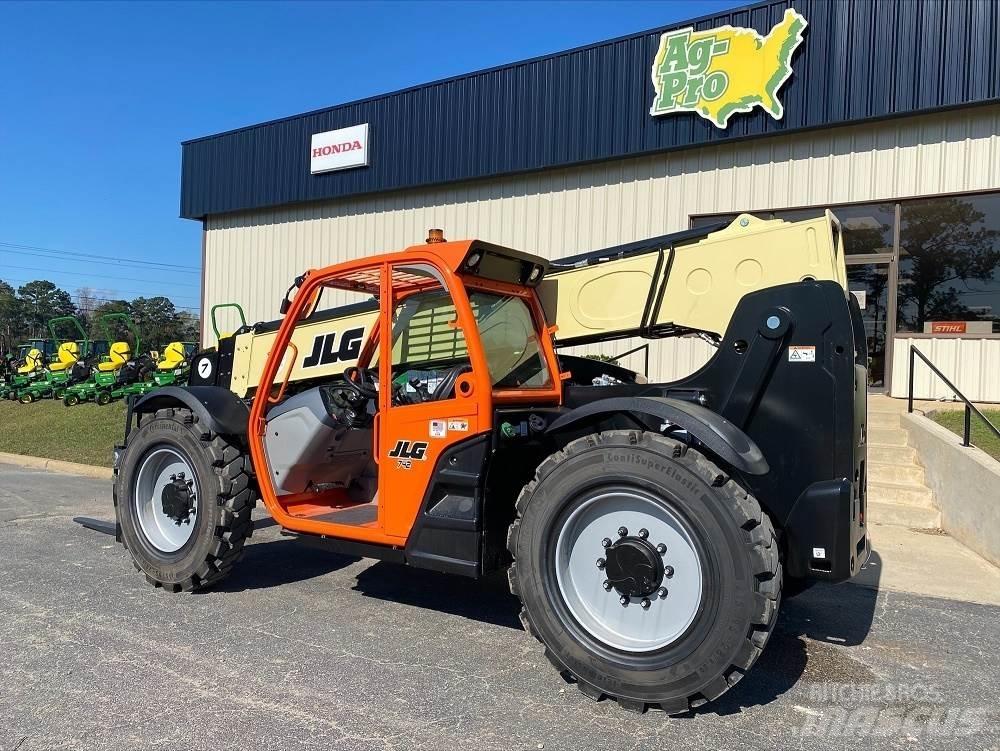 JLG 742 伸缩臂叉装车|叉装车