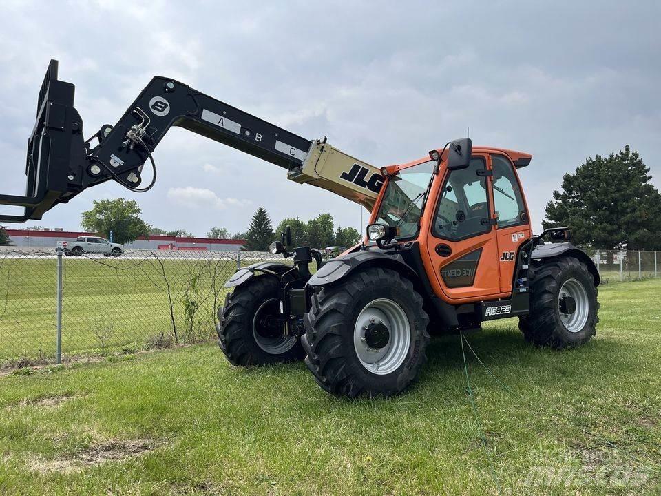 JLG 823 伸缩臂叉装车|叉装车