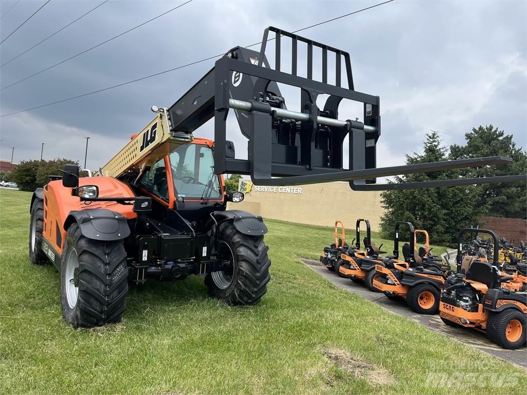 JLG 823 伸缩臂叉装车|叉装车