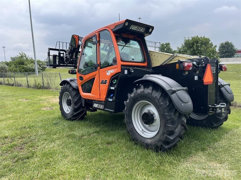 JLG 823 伸缩臂叉装车|叉装车