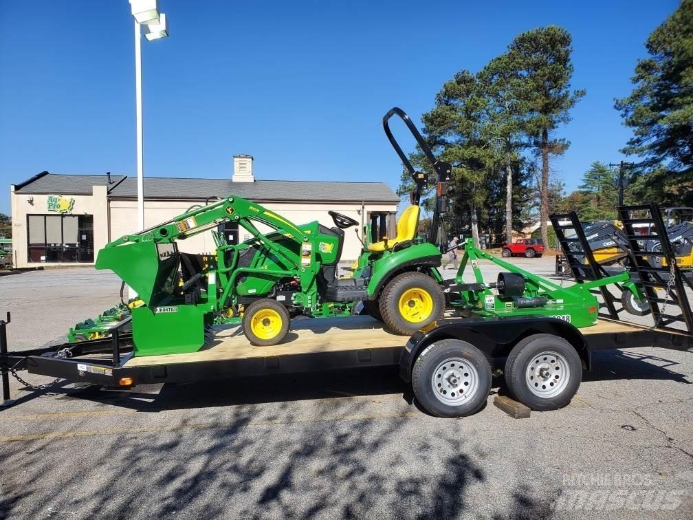 John Deere 1023E 小型拖拉机