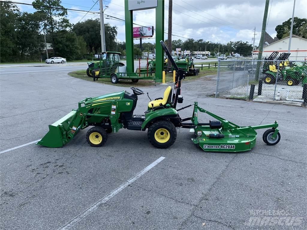 John Deere 1023E 小型拖拉机