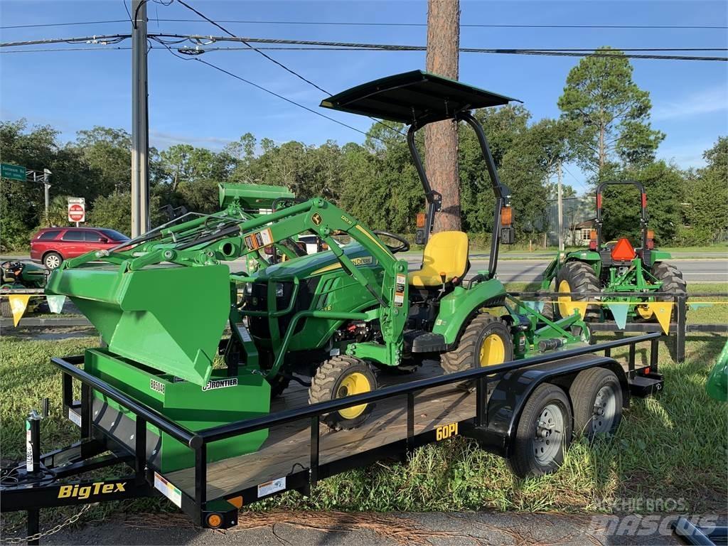 John Deere 1023E 小型拖拉机