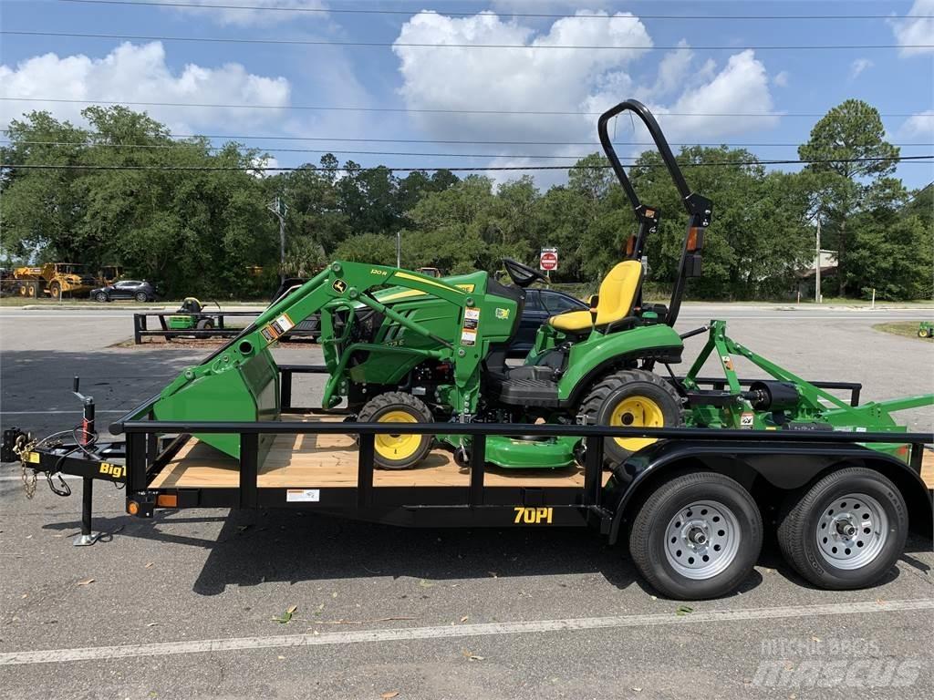 John Deere 1023E 小型拖拉机