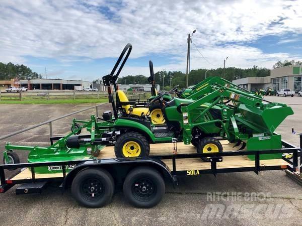 John Deere 1023E 小型拖拉机