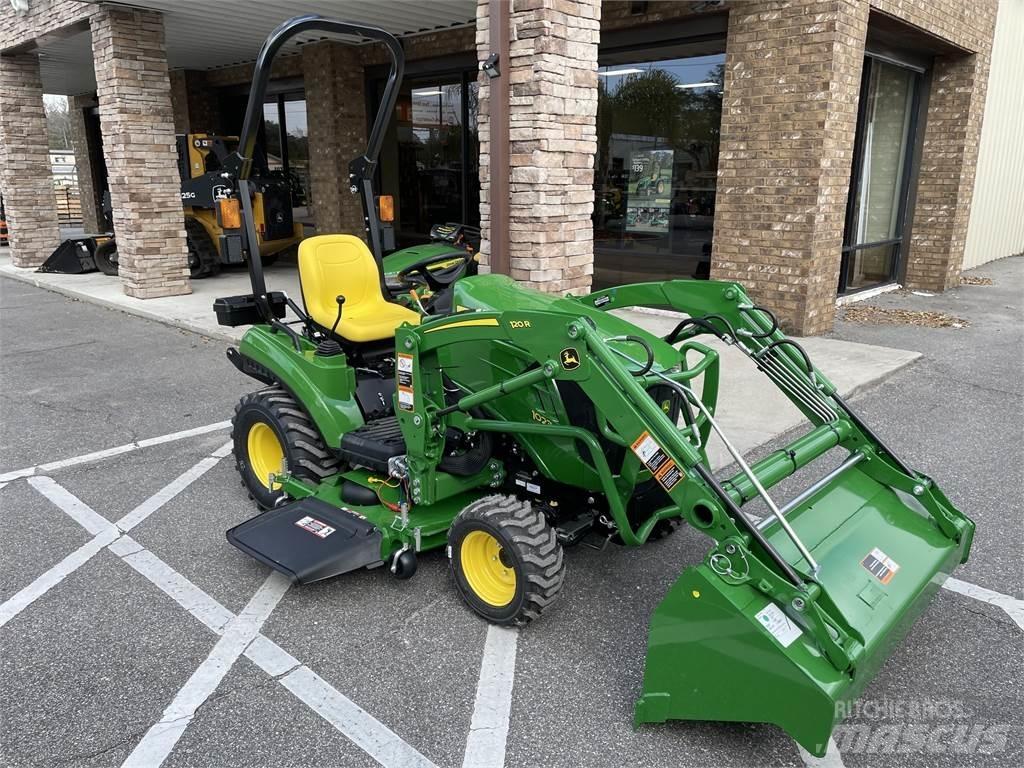 John Deere 1023E 小型拖拉机