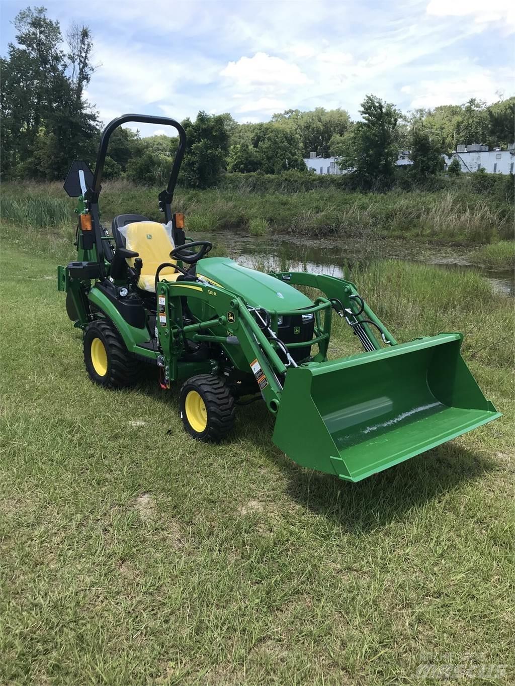 John Deere 1025R 小型拖拉机