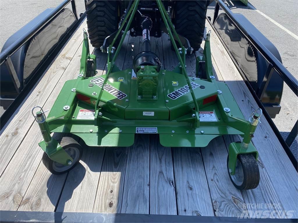 John Deere 1025R 小型拖拉机