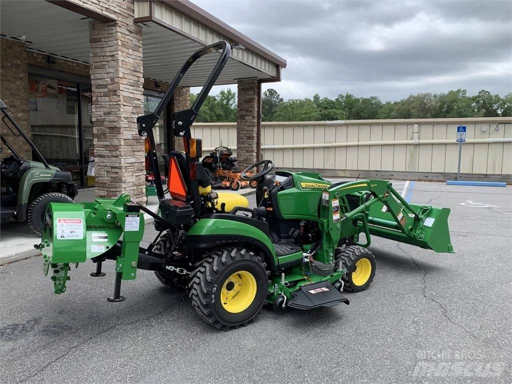 John Deere 1025R 小型拖拉机