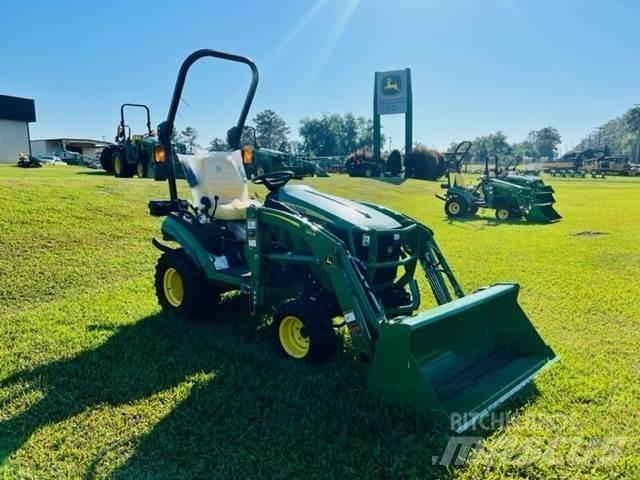John Deere 1025R 小型拖拉机