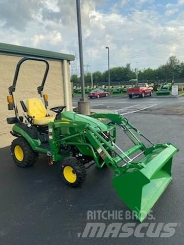 John Deere 1025R 小型拖拉机