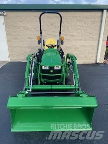 John Deere 1025R 小型拖拉机