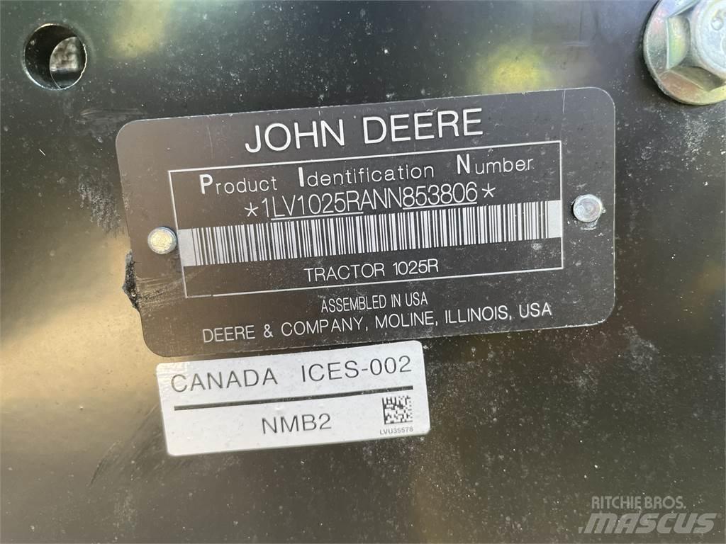 John Deere 1025R 小型拖拉机
