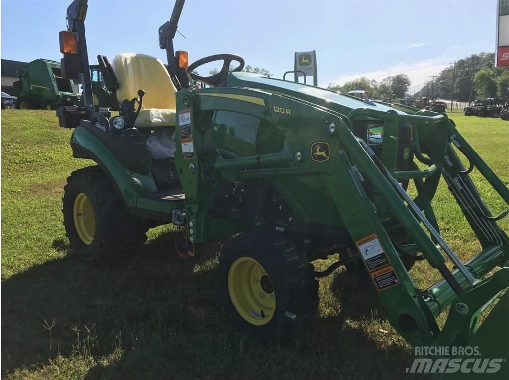 John Deere 1025R 小型拖拉机