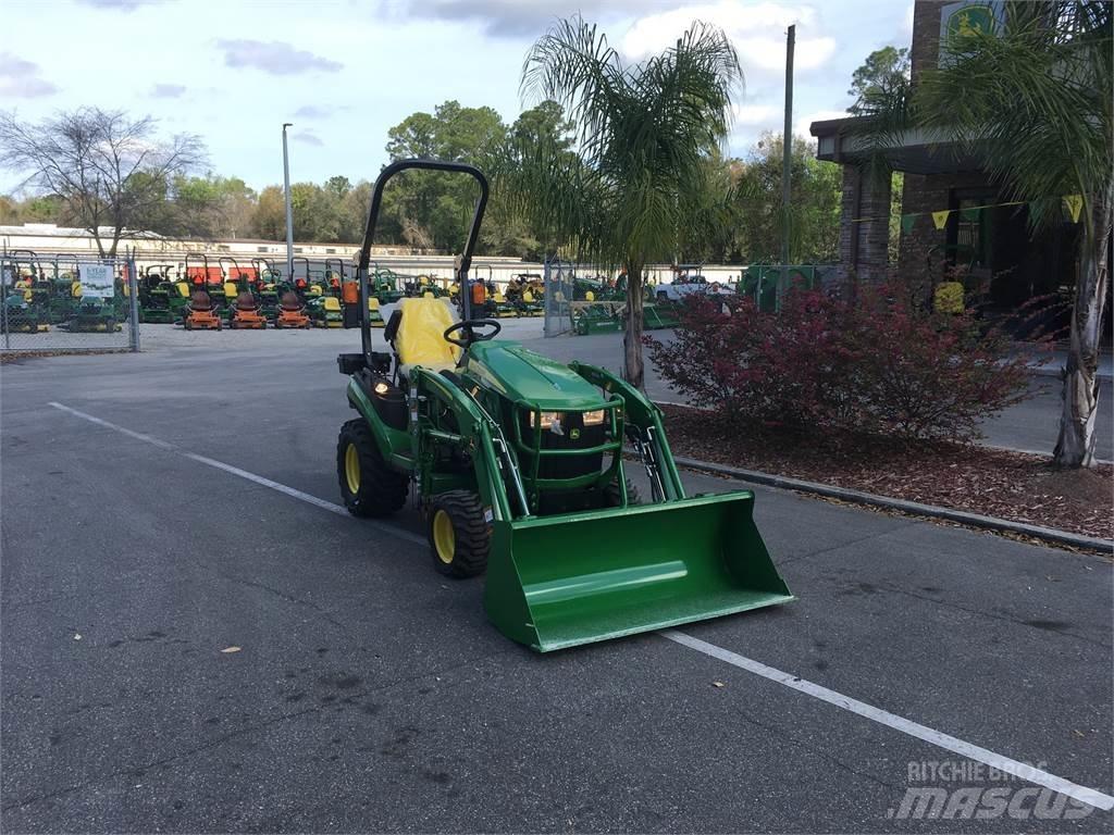 John Deere 1025R 小型拖拉机