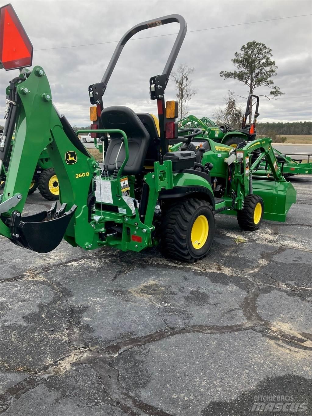 John Deere 1025R 小型拖拉机