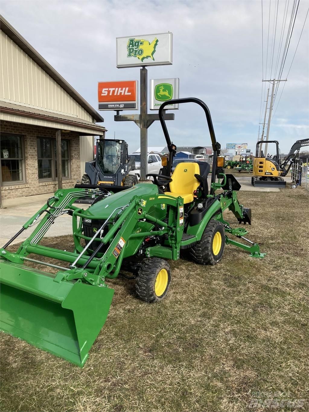 John Deere 1025R 小型拖拉机