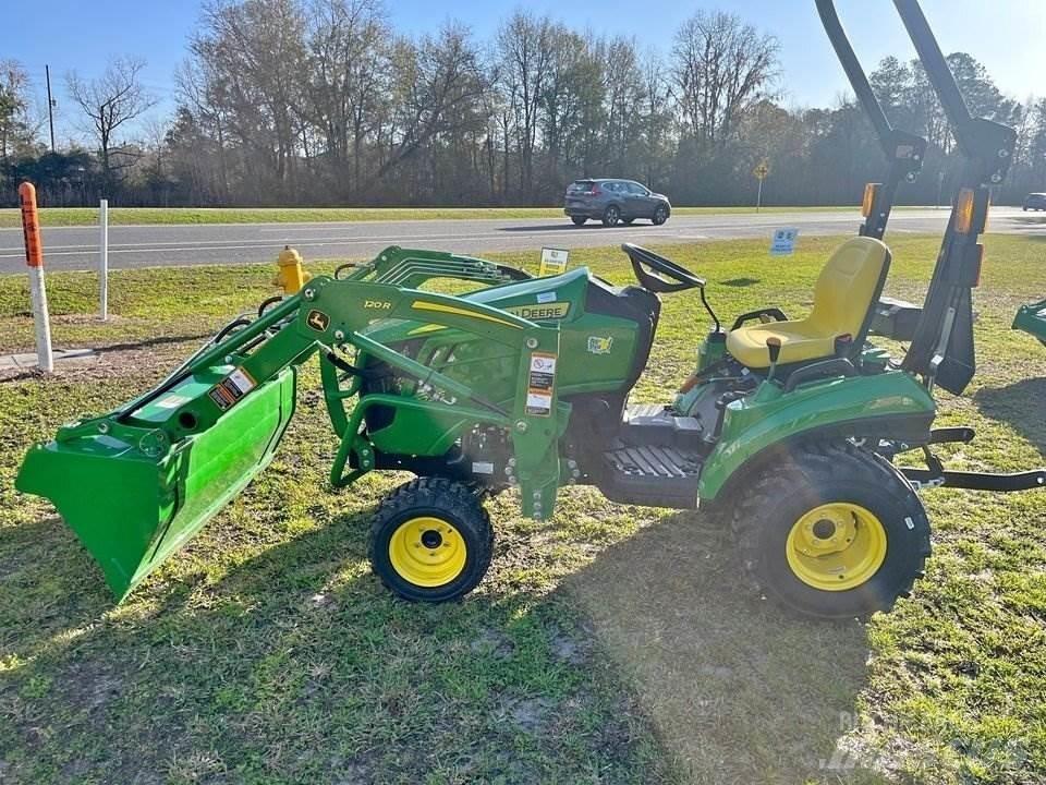 John Deere 1025R 小型拖拉机
