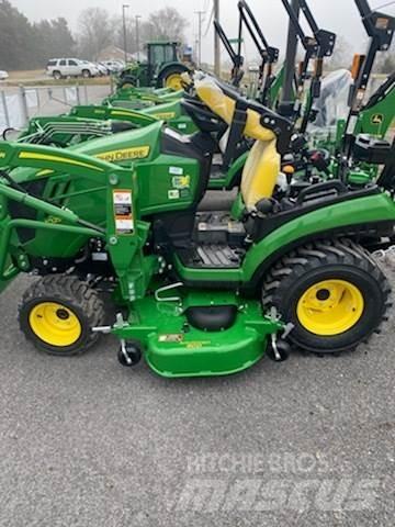John Deere 1025R 小型拖拉机