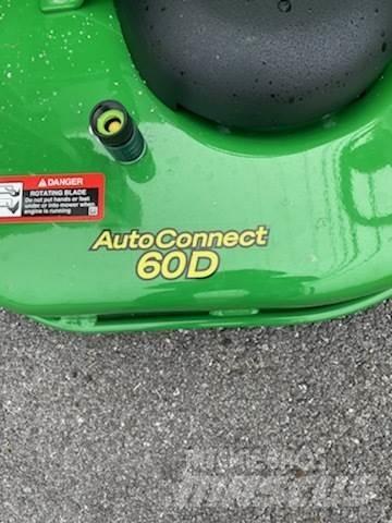 John Deere 1025R 小型拖拉机