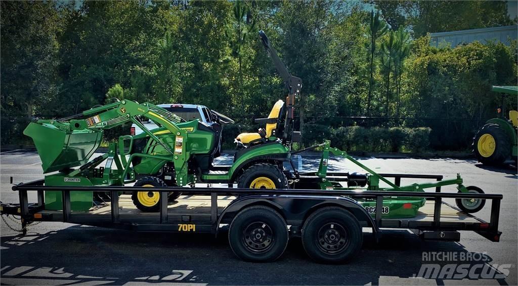 John Deere 1025R 小型拖拉机