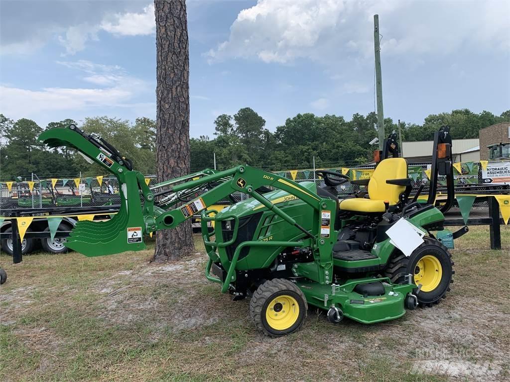 John Deere 1025R 小型拖拉机