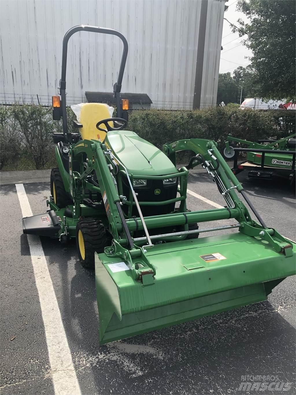 John Deere 1025R 小型拖拉机