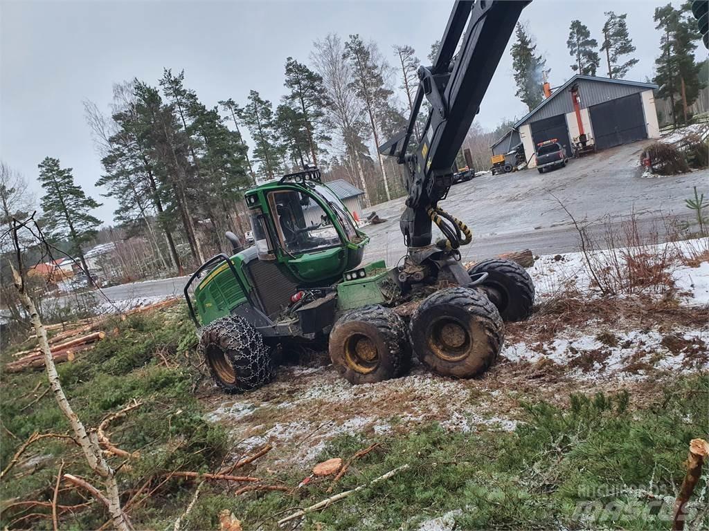 John Deere 1270G 收割机