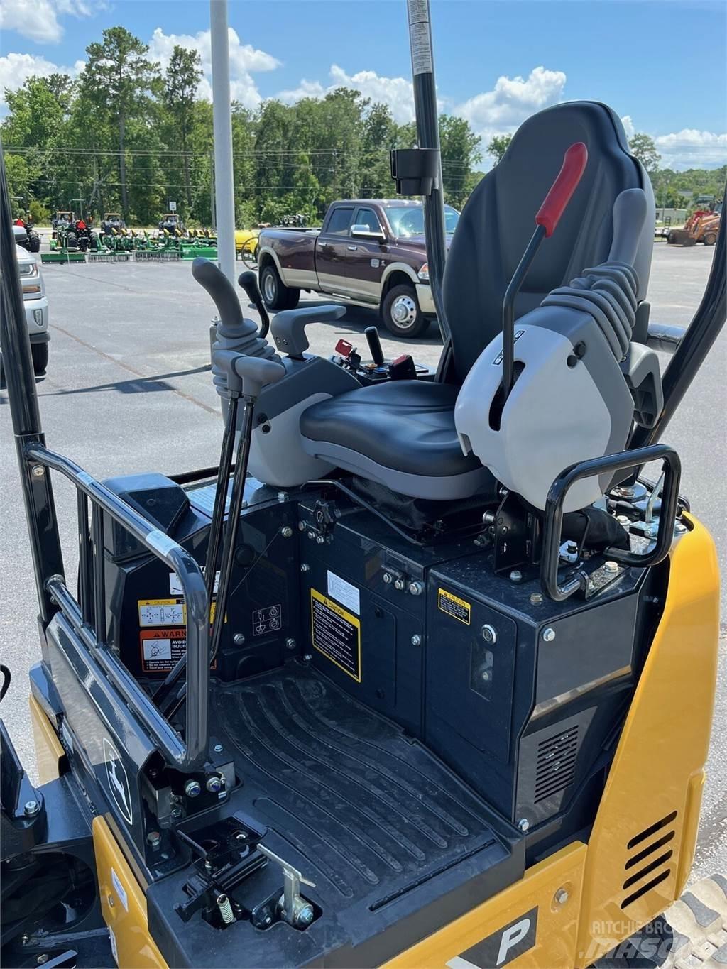 John Deere 17 P 小型挖掘机