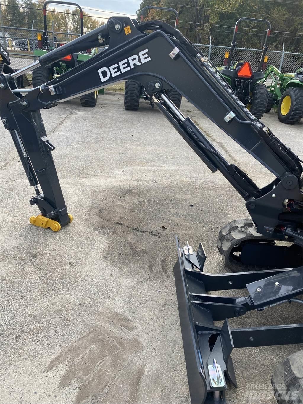 John Deere 17 P 小型挖掘机
