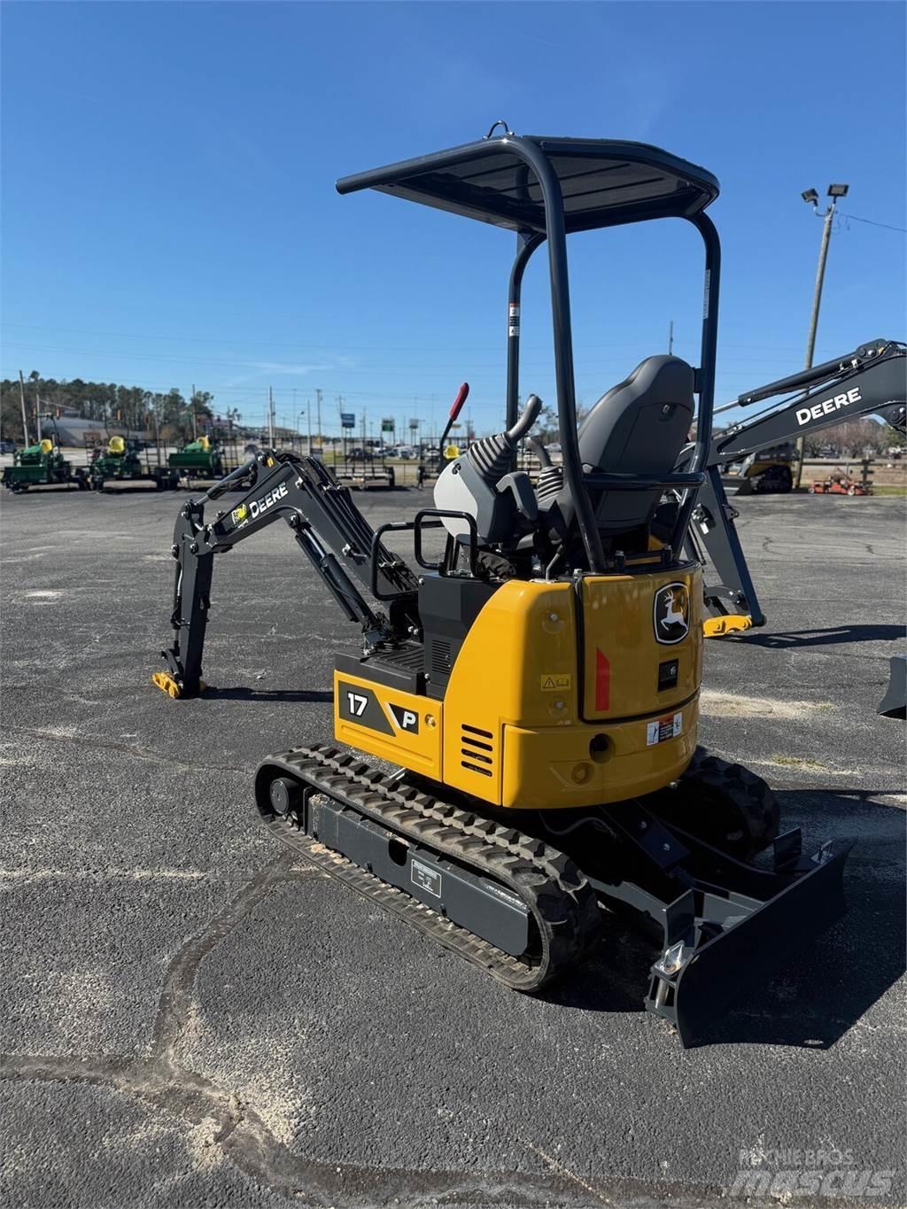 John Deere 17 P 小型挖掘机