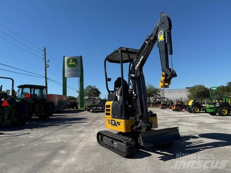 John Deere 17 P 小型挖掘机