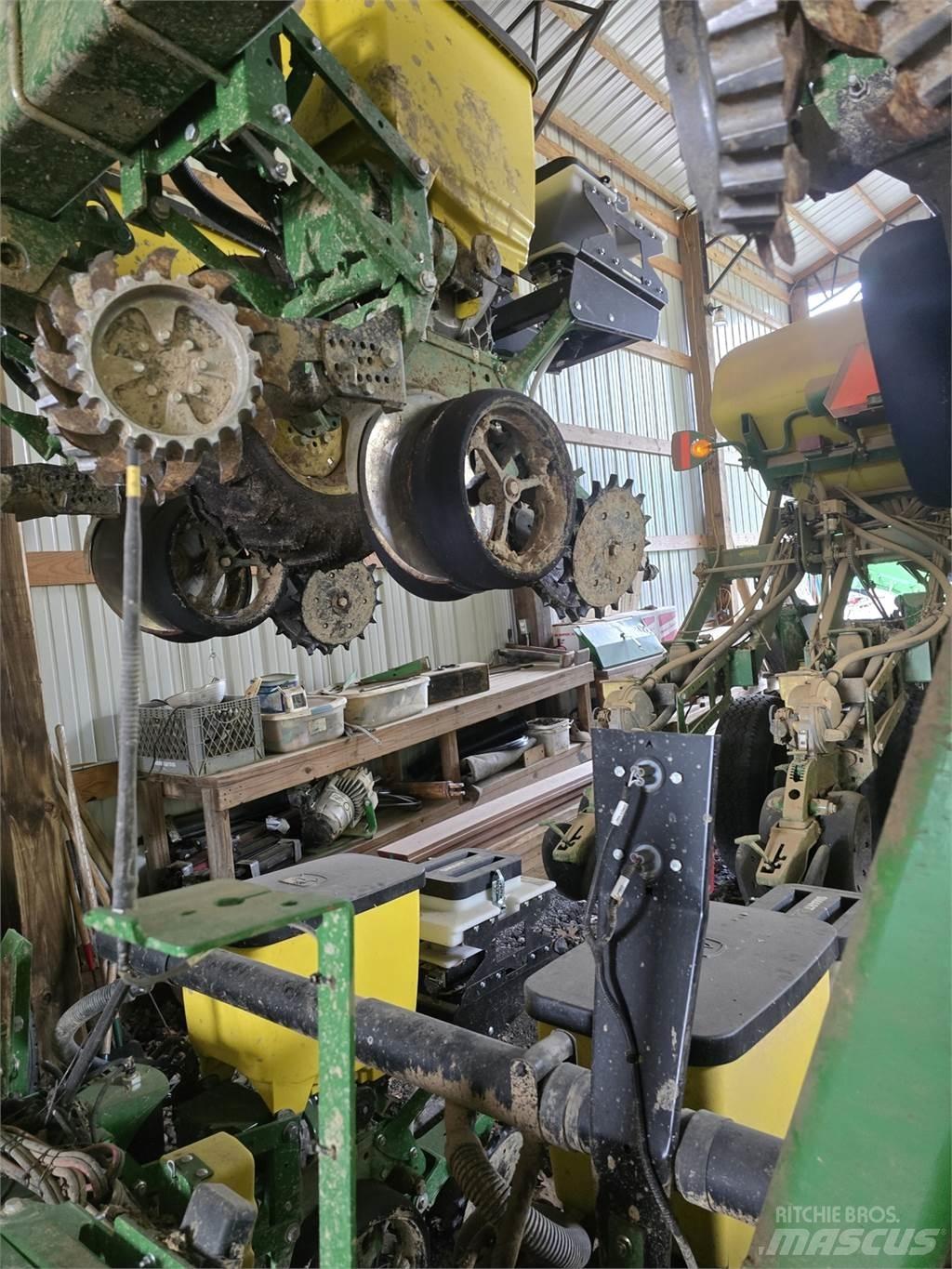 John Deere 1720 种植机