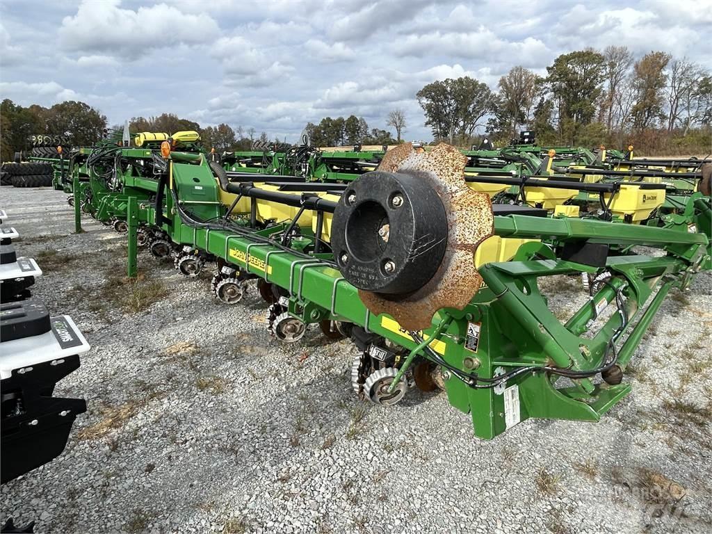 John Deere 1720 种植机