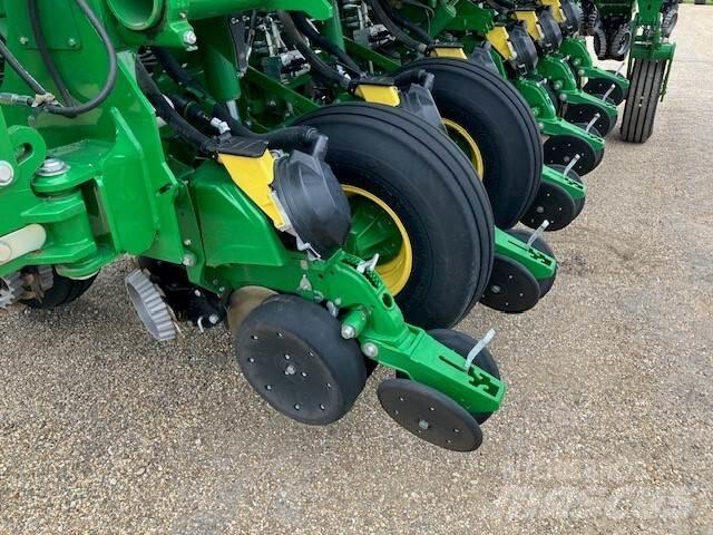 John Deere 1795 种植机