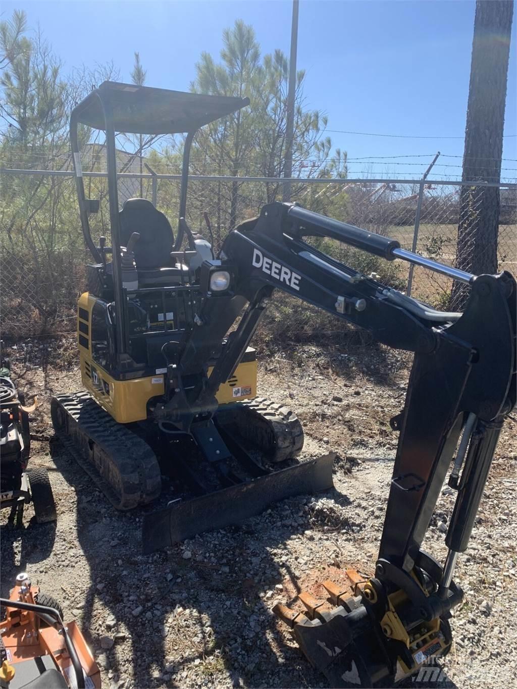John Deere 17P 长臂挖掘机