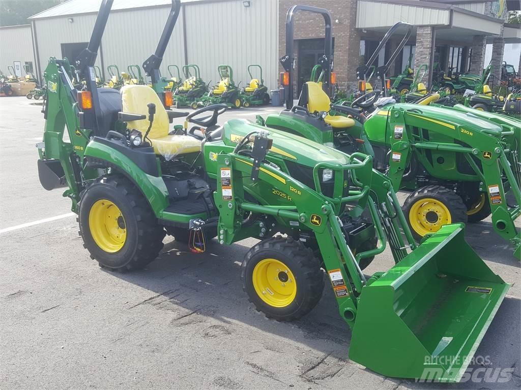 John Deere 2025R 小型拖拉机