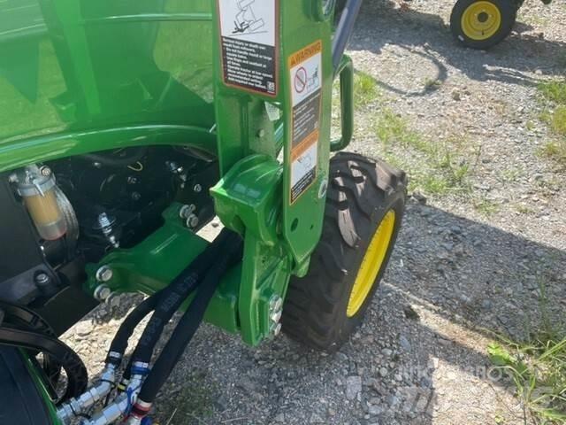 John Deere 2025R 小型拖拉机