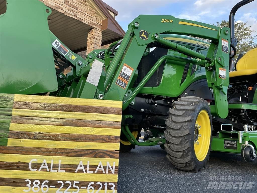 John Deere 2032R 小型拖拉机