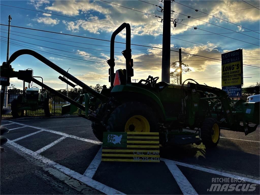 John Deere 2032R 小型拖拉机