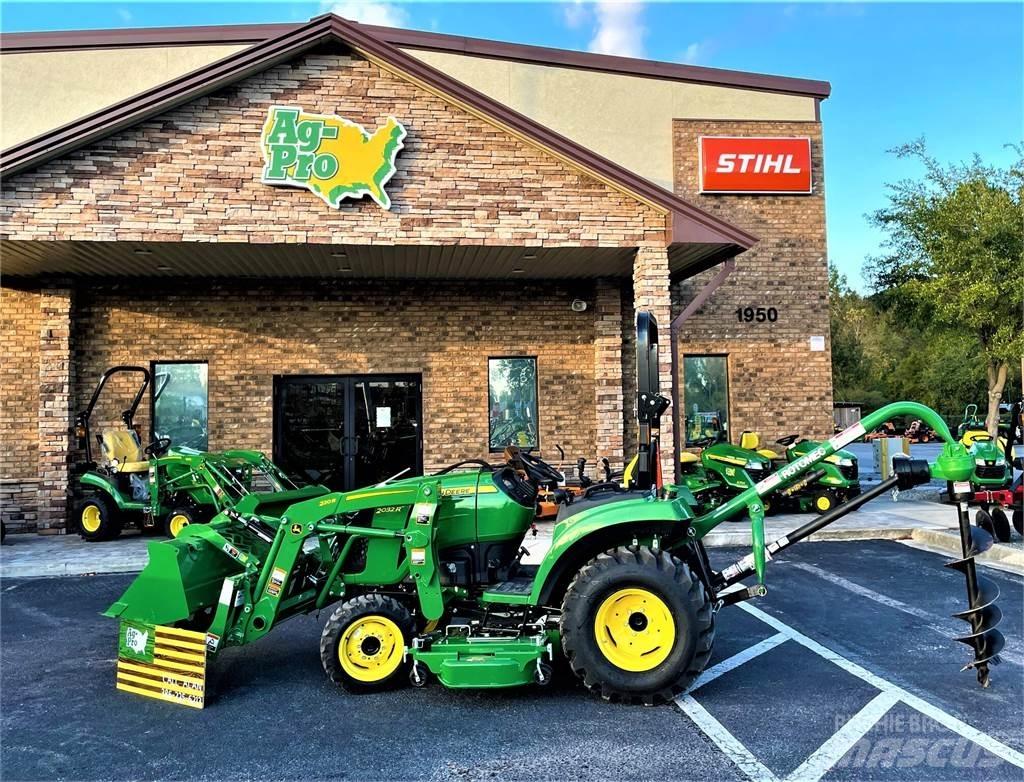 John Deere 2032R 小型拖拉机