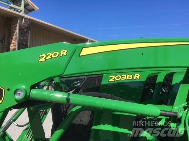 John Deere 2038R 小型拖拉机