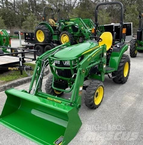 John Deere 2038R 小型拖拉机