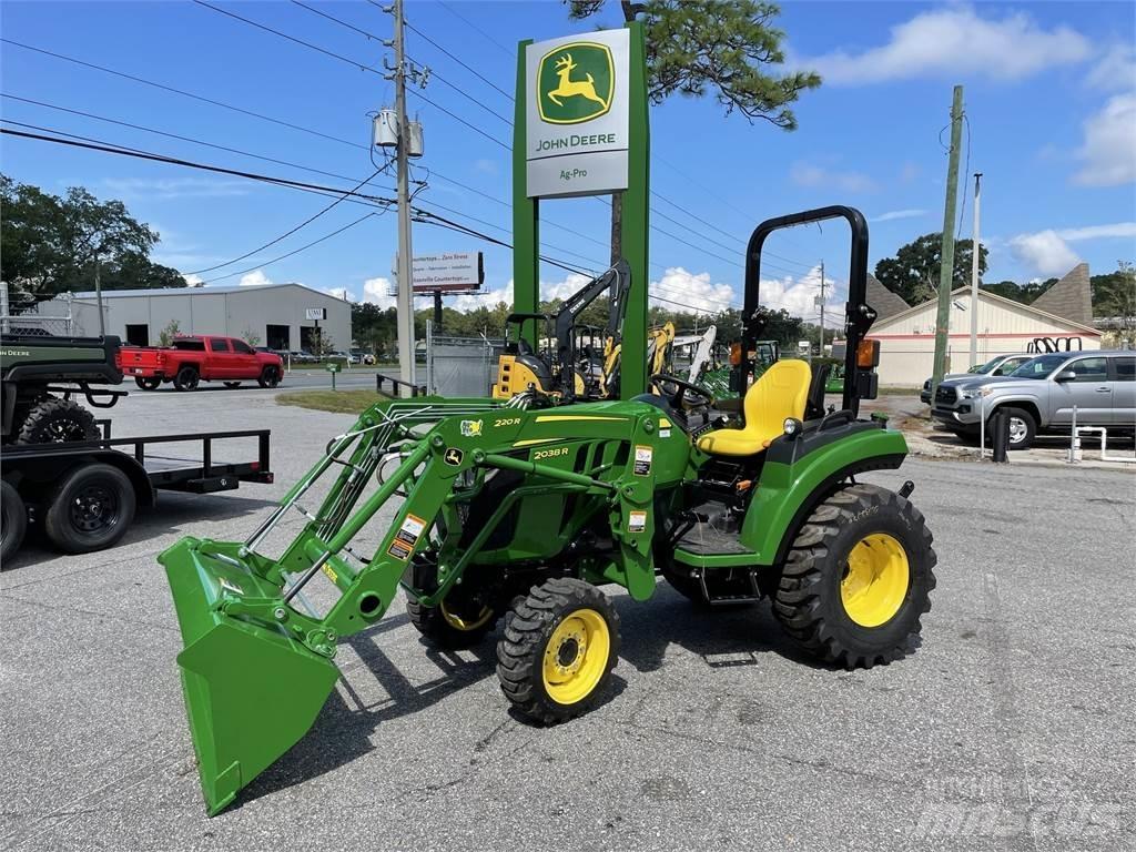 John Deere 2038R 小型拖拉机