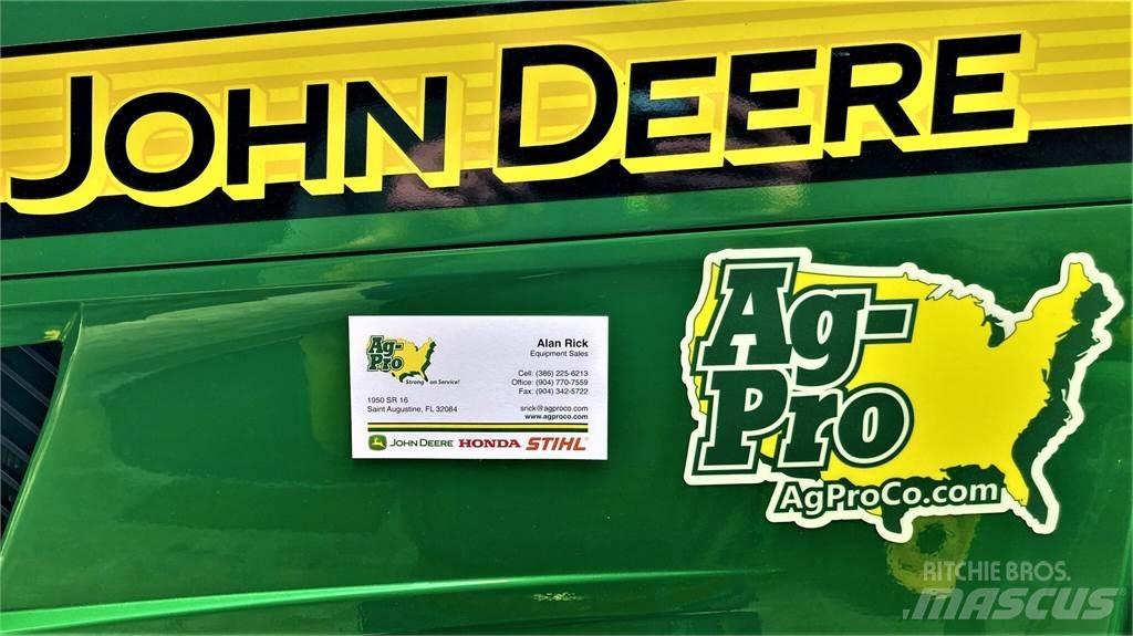 John Deere 2038R 小型拖拉机