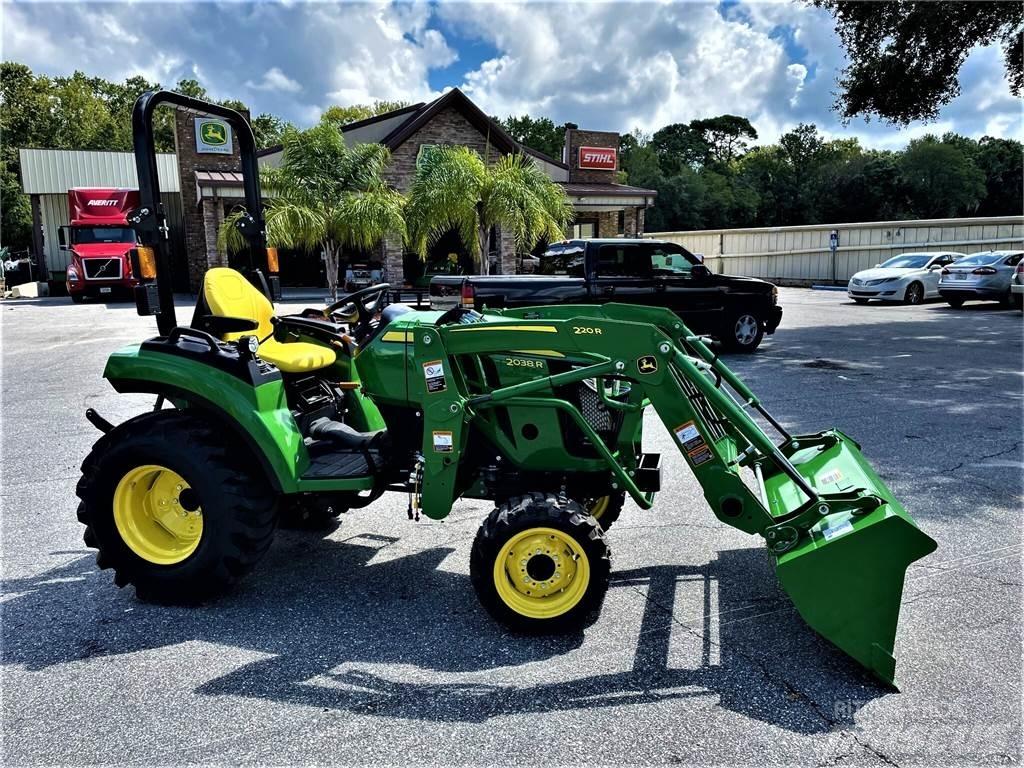 John Deere 2038R 小型拖拉机