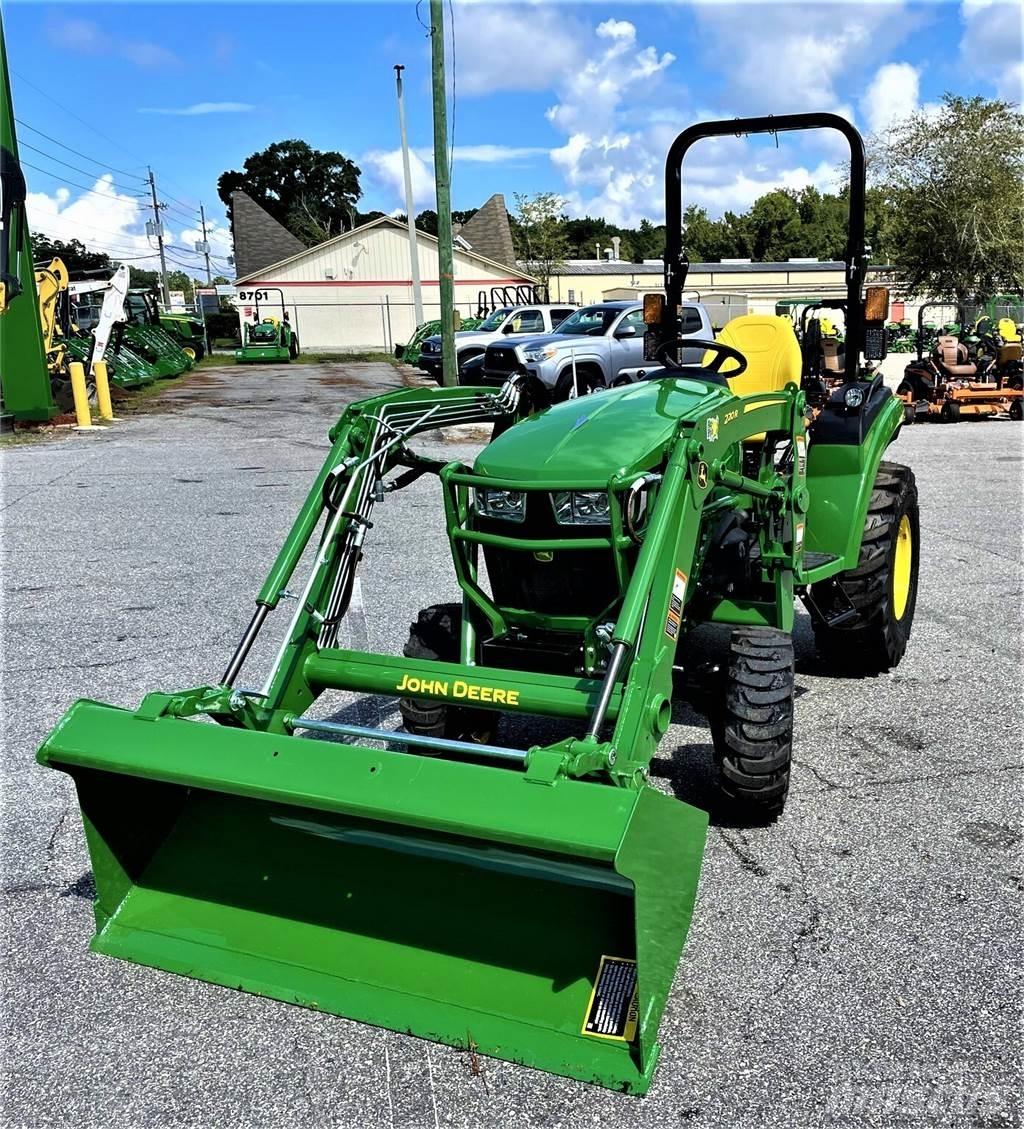 John Deere 2038R 小型拖拉机
